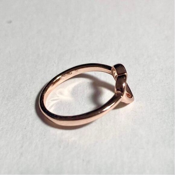 Size 8 Rose Gold Tone Hollow Heart Ring - Picture 5 of 9